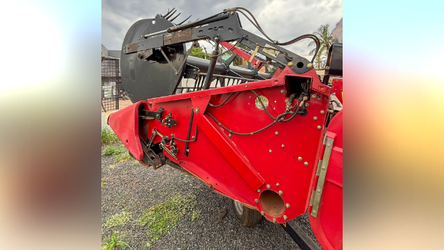 LOTE 20 - COLHEITADEIRA 8120 E PLATAFORMA 3162 CASE ANO 2011/2017