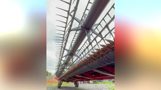 LOTE 20 - COLHEITADEIRA 8120 E PLATAFORMA 3162 CASE ANO 2011/2017