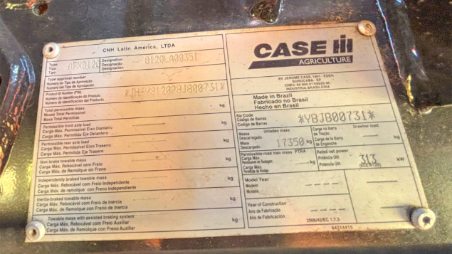 LOTE 20 - COLHEITADEIRA 8120 E PLATAFORMA 3162 CASE ANO 2011/2017