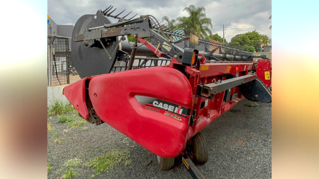 LOTE 20 - COLHEITADEIRA 8120 E PLATAFORMA 3162 CASE ANO 2011/2017