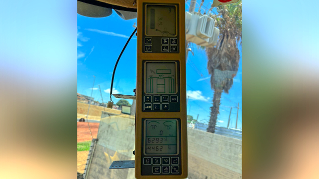 LOTE 21 - COLHEITADEIRA 9650 E PLATAFORMA 630 JOHN DEERE ANO 2008