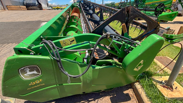 LOTE 21 - COLHEITADEIRA 9650 E PLATAFORMA 630 JOHN DEERE ANO 2008