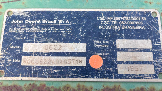 LOTE 22 - COLHEITADEIRA 1550 E PLATAFORMA 622 JOHN DEERE ANO 2004