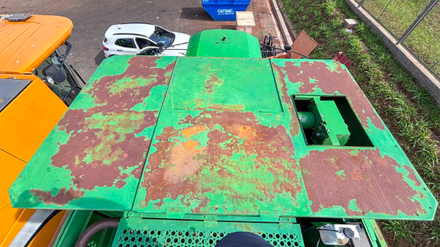 LOTE 22 - COLHEITADEIRA 1550 E PLATAFORMA 622 JOHN DEERE ANO 2004