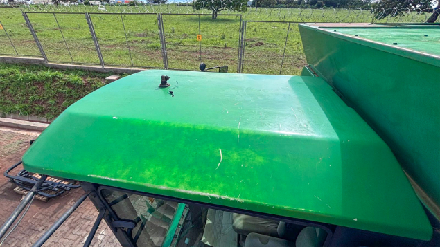 LOTE 22 - COLHEITADEIRA 1550 E PLATAFORMA 622 JOHN DEERE ANO 2004