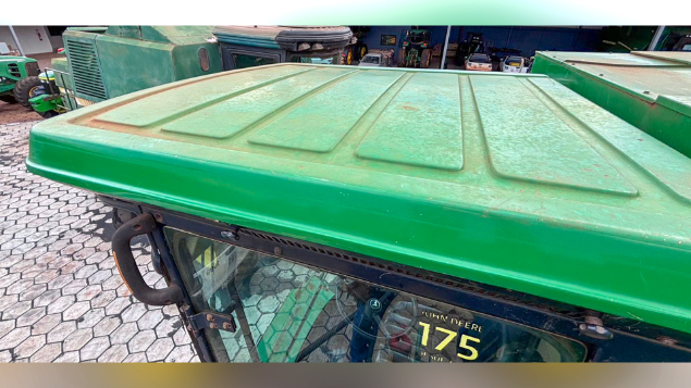 LOTE 25 - COLHEITADEIRA 1175 E PLATAFORMA 18 PÉS JOHN DEERE ANO 2012