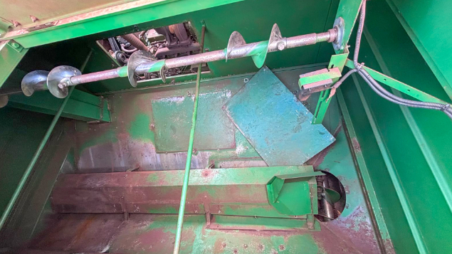 LOTE 25 - COLHEITADEIRA 1175 E PLATAFORMA 18 PÉS JOHN DEERE ANO 2012