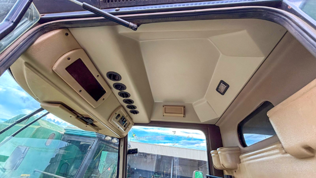 LOTE 25 - COLHEITADEIRA 1175 E PLATAFORMA 18 PÉS JOHN DEERE ANO 2012