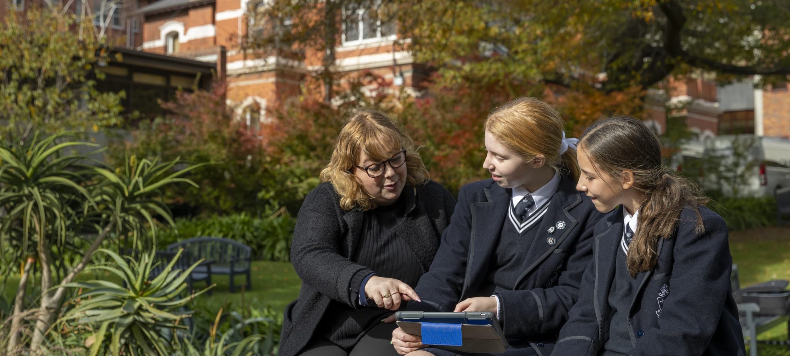 mggs-archives-melbourne-girls-grammar