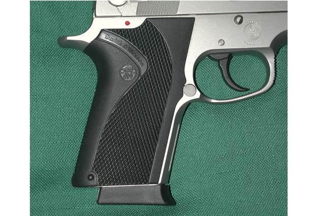 ARMSLIST - Smith & Wesson model-4516-1