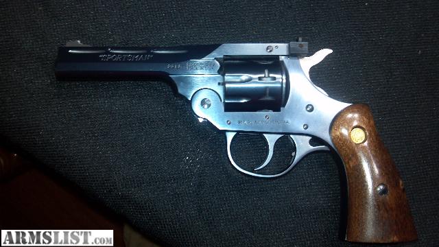 H & R Sportsman 22 Pistol