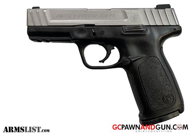 S & W SD9VE Handgun 9 MM Image