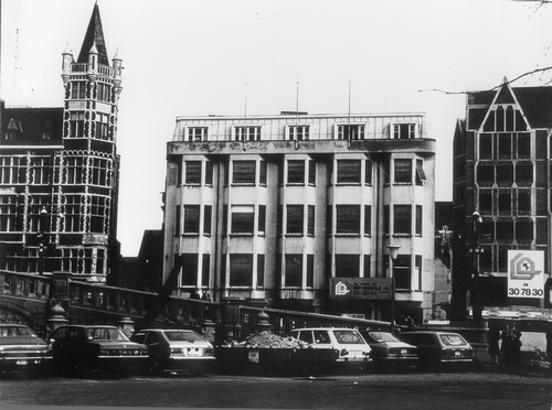 'Office Baroque': photographic documentation_22. View from the Scheldekaaien on 'Office Baroque' with the billboards of the firm of Marcel Peeters (Omega nv).