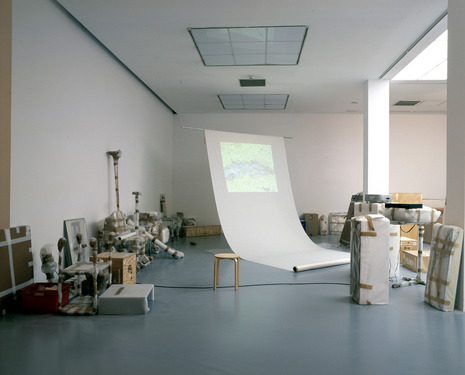 installation view 'All the details extended/En fractures recomposées', 1995 - 2001&#169;image: M HKA