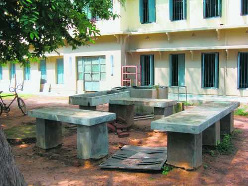 &#169;image: Goshka Macuga, 2008