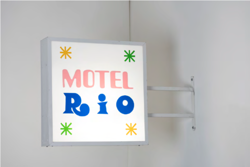 <p>Hotel Sign</p><p>MOTEL RIO: 55 x 12 cm</p>