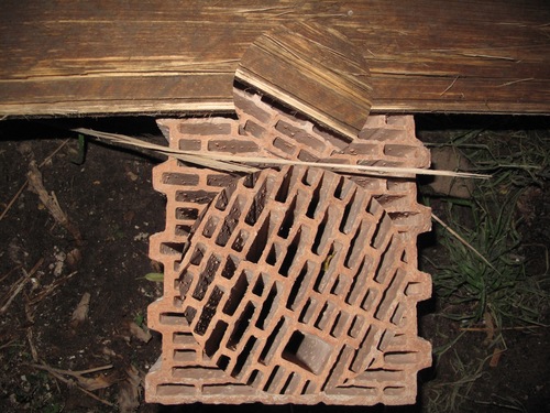 <p>Alexandre Estrela,&nbsp;<em>Lazy Susan</em>, 2016</p>&#169;&#169;Courtesy of the artist