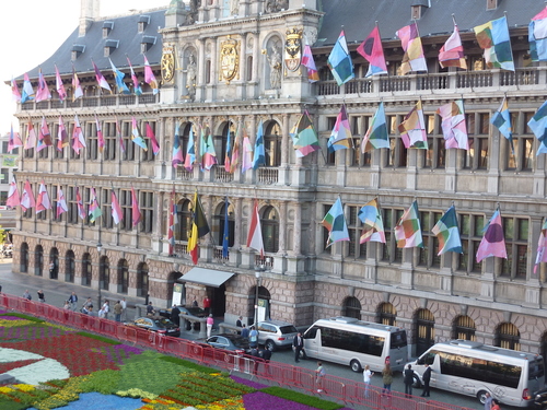 <p>Installation view</p>
&#169;image: AMVK