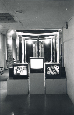 <p>Installation view</p>
©image: AMVK