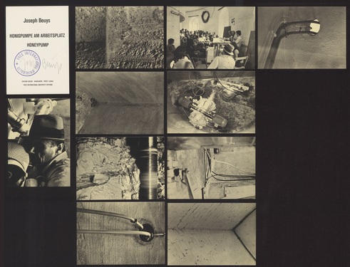 <p>Overview of the&nbsp;<em>Honigpumpe am Arbeitsplatz</em>&nbsp;leaflet including 9 postcards.</p>
&#169;SABAM België, 2017 - Courtesy CRAP!, photo: M HKA, 2017