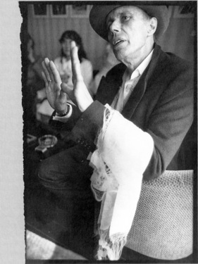 <p>2/12</p>
&#169;SABAM België, 2017 - Courtesy Louwrien Wijers