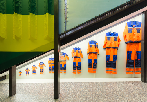 <p>Irina Korina -&nbsp;<em>The Tail Wags the Comet</em>, 2017.</p>
