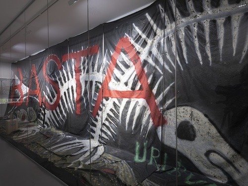 <p>Zaalzicht <em>Museum in Motion, </em>M HKA 2022</p>
