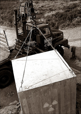 <p>Radioactief Monument (voorbereiding Grimbergen), 1976</p>
