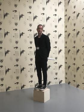 <p><em>The Artist Without Works &ndash; A guided tour around nothing (2009)&nbsp;</em>&nbsp;performed by Michelangelo Miccolis during the exhibition view&nbsp;<em>She Has Many Names</em>, 2023, M HKA.</p>
&#169; Dora García. Photo: M HKA