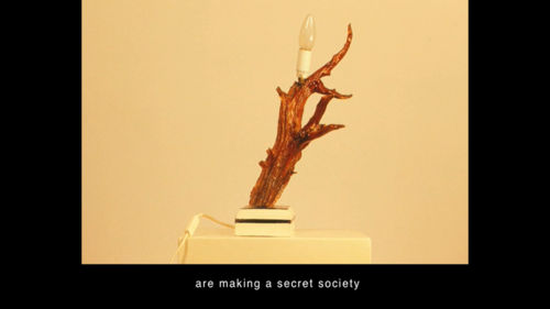 <p>Le Salon d'Alone - Opera for 8 Objects, 2008-2010</p>© Pauline Curnier Jardin