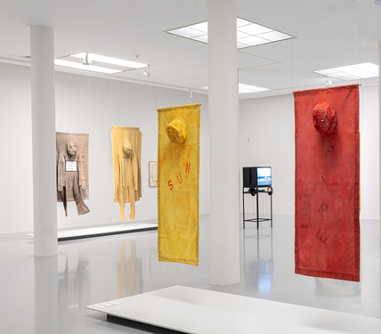 <p>Nicola L., <i>Terre</i>, 1976 (installation view&nbsp;<i>Nicola L. — When the Earth Turned the Other Way</i>, M HKA, Antwerp, 2026)</p>© Nicola L. Collection & Archive — photo: M HKA, 2026