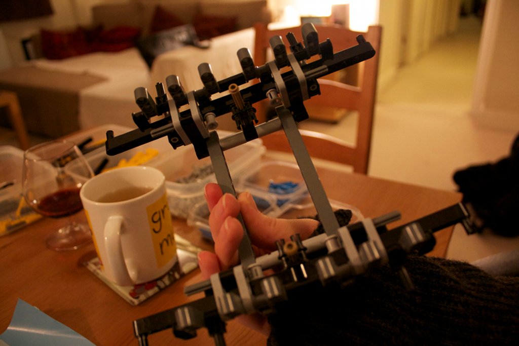 Lego 8043 lower chassis reverse detail