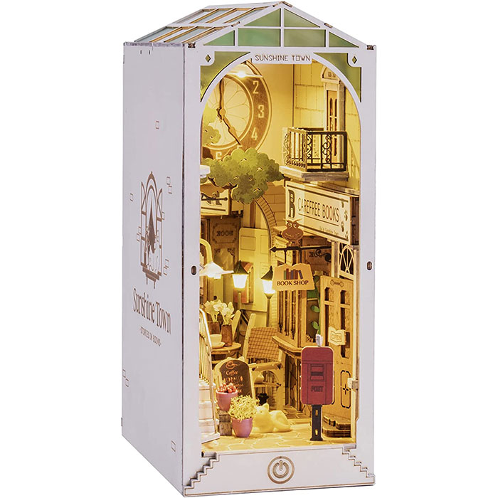 Kit Puzzle 3D LED Book Nook FUNPOLA – Station Magique Antique – 231 Pièces