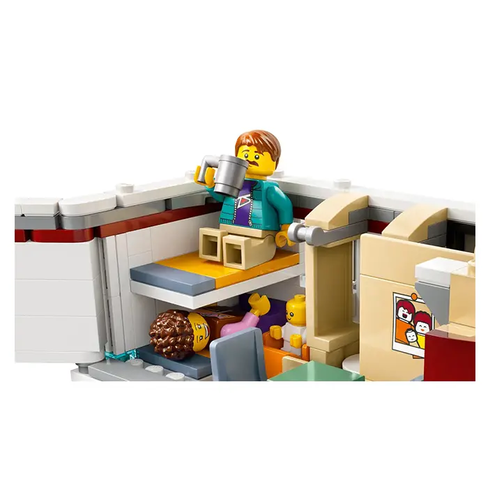 LEGO City Holiday Adventure Camper Van 385 Pieces
