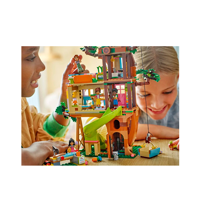 LEGO Friends Friendship Tree House Hangout 701 Pieces