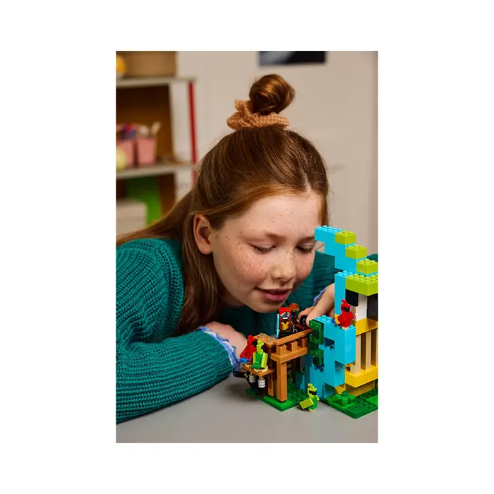 LEGO Minecraft The Parrot Houses 535 Pieces