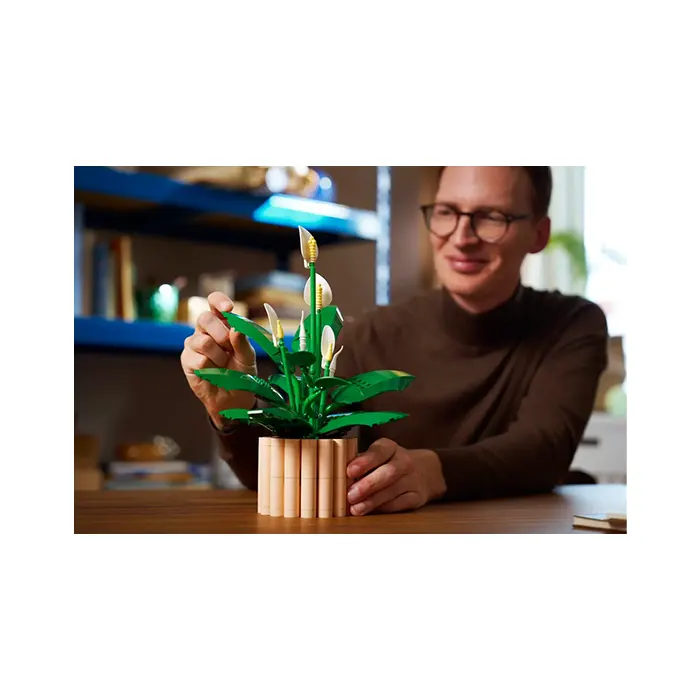 LEGO Botanicals Peace Lily 474 Pieces