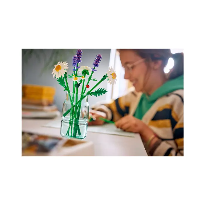 LEGO Botanicals Daisies 133 Pieces
