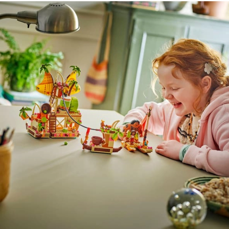 LEGO Disney™ Kakamora Barge 572 Pieces