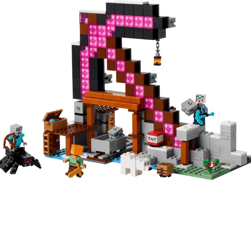 LEGO Minecraft® The Pickaxe Mine 530 Pieces | Mind Games Canada