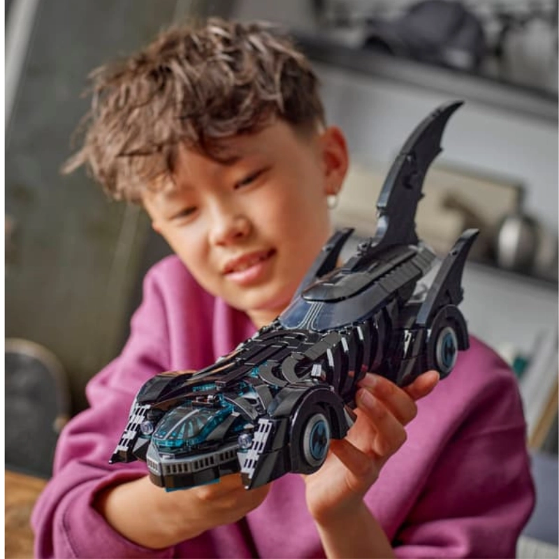 LEGO DC Batman Forever™ Batmobile™ 909 Pieces