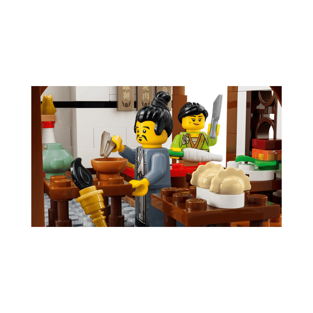 LEGO Ancient Moon-Gazing Inn 1530 Piece