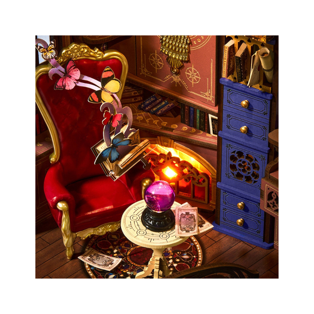 Robotime Rolife DIY Book Nook Kit – Magic Fantasy Corner