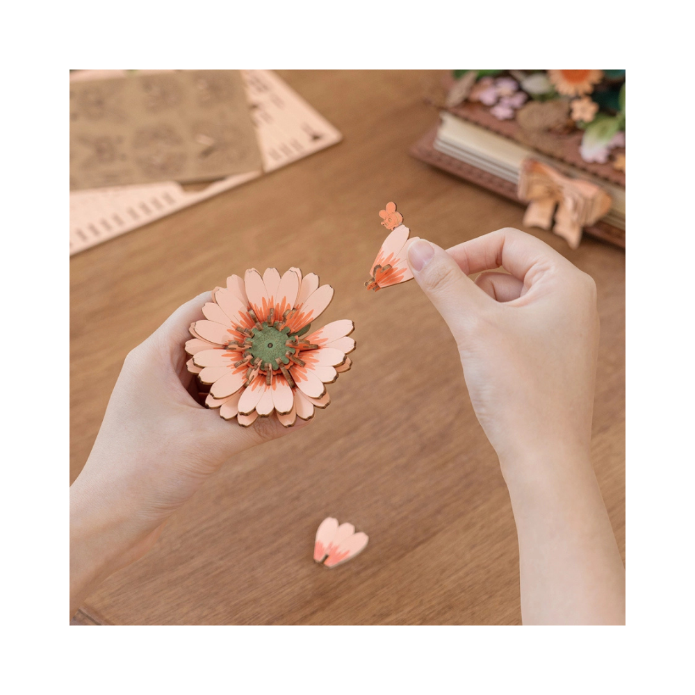Robotime Rowood DIY 3D Flower Puzzle – Wooden Blooming Book