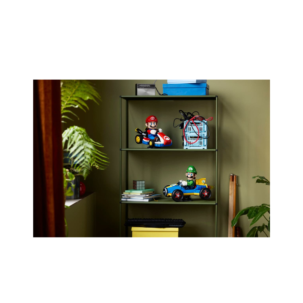 LEGO Super Mario Mario Kart – Luigi & Mach 8 – 2234
Pieces