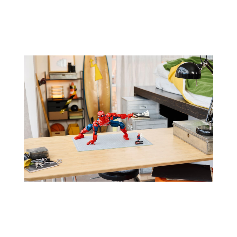 LEGO Spider Man Hero Figure 813 Pieces