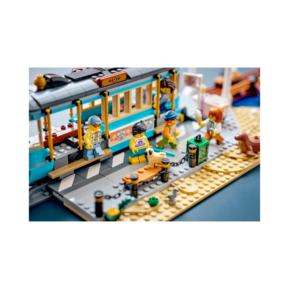 LEGO City Classic Beach Streetcar 693 Pieces