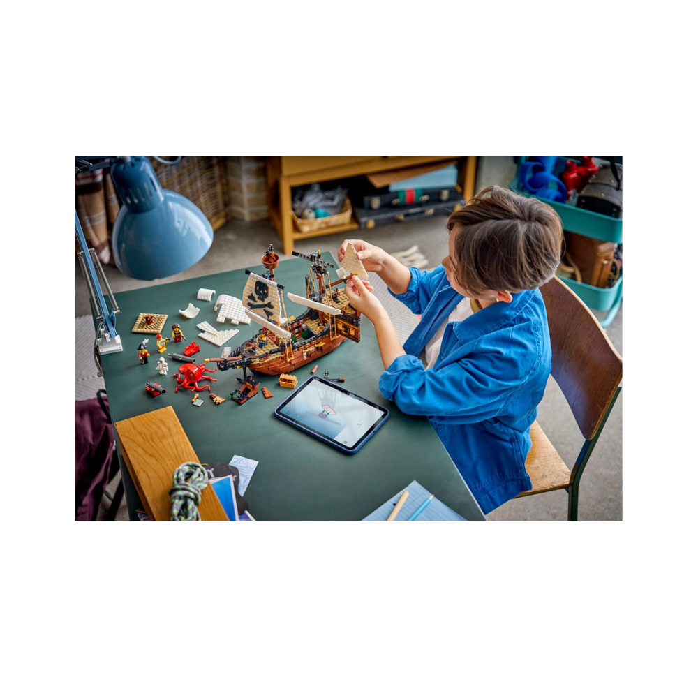 LEGO Creator 3-in-1 Iconic Pirate Ship 1074 Pieces