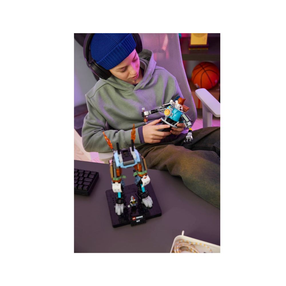 LEGO Fortnite KIT 1230 Pieces