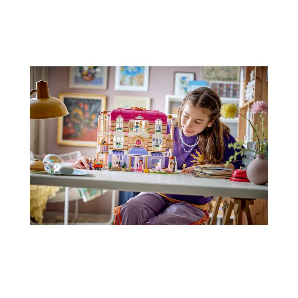 LEGO Friends Heartlake City Grand Hotel 1406 Pieces
